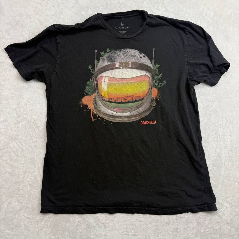 Coachella 2015 Music Festival Astronaut Men's Black T-Shirt Size XL Lineup Print